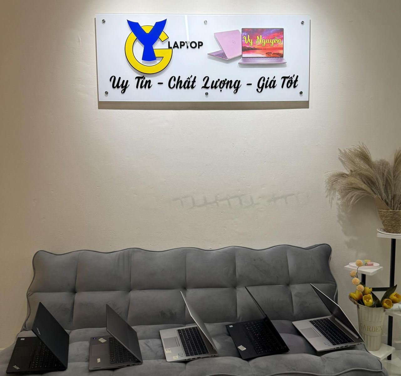 laptop xách tay cũ tại Tân Bình